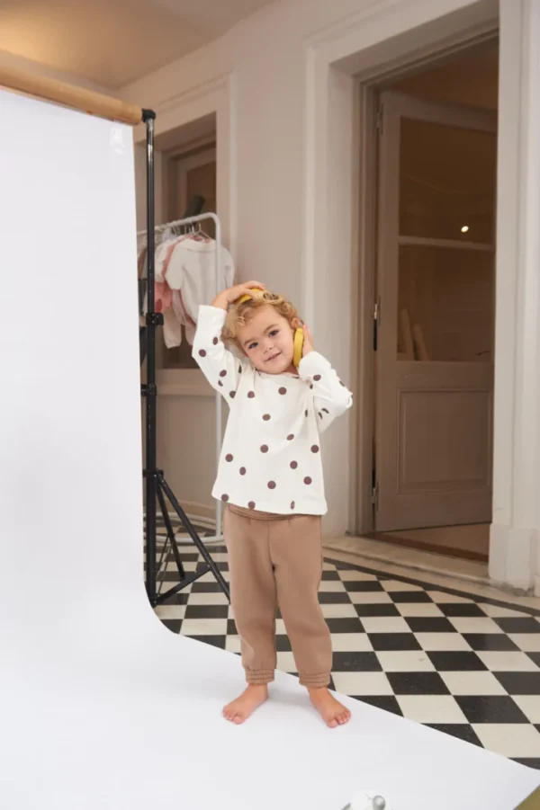 REMERA LUNARES - CHOCOLATE - Imagen 2